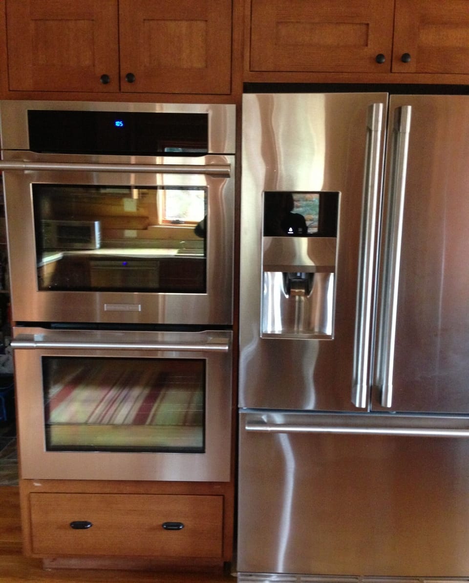 Double wall oven and refrigerator