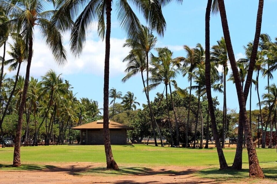 Kalama Beach Park - cross street