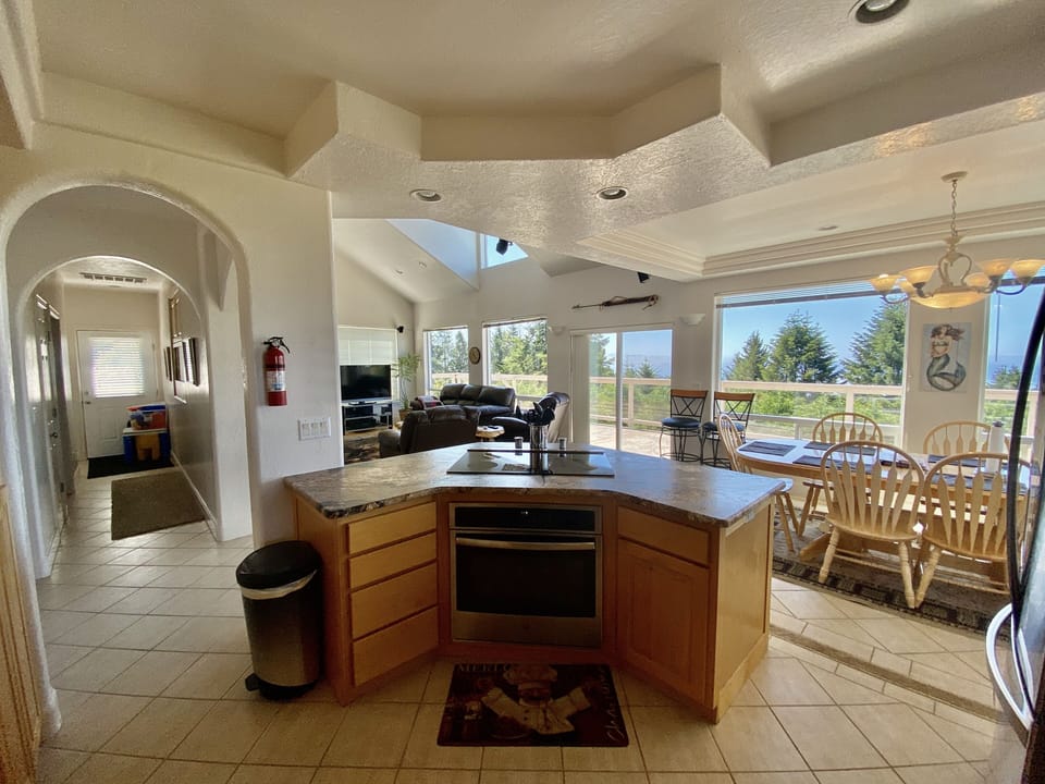 Newly Updated Kitchen.