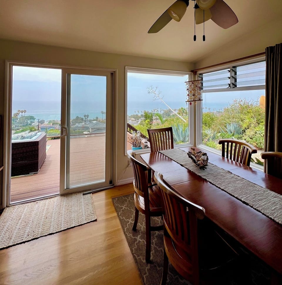 Dining area  with seating for 6. Has    direct walk out access to deck