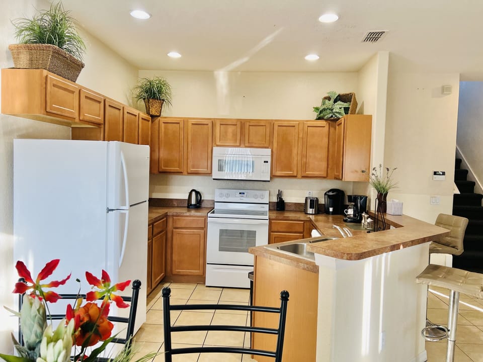 Fully equipped kitchen 