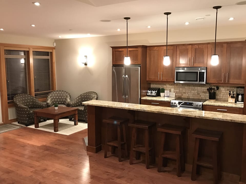 Kitchen with island seating for 4