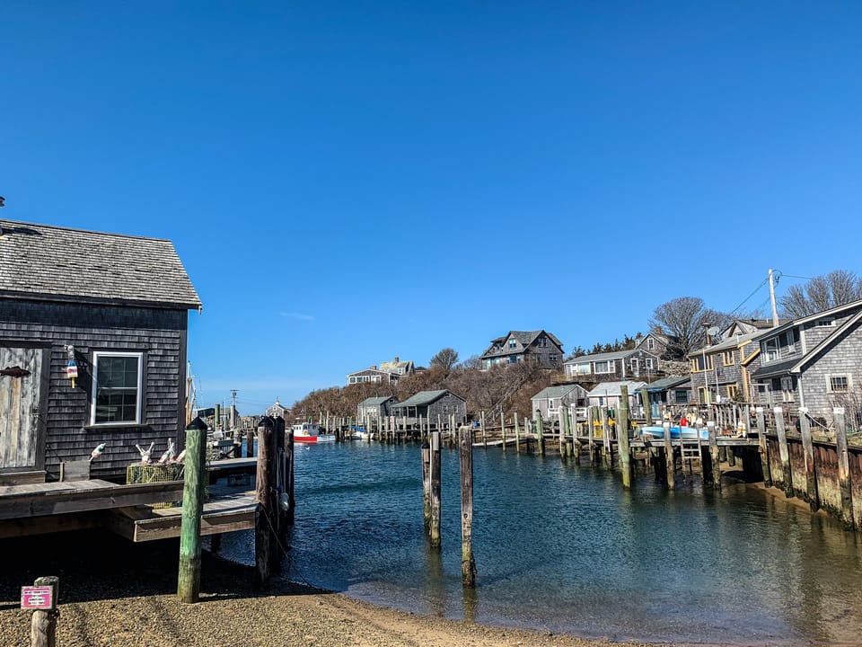 The charming seaside fishing village of Menemsha is located nearby. 