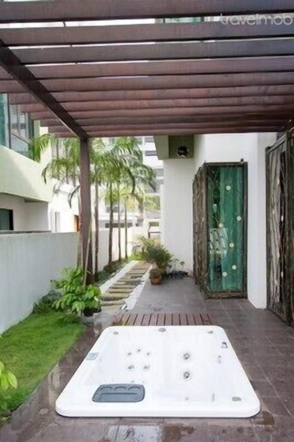 Luxurious 3-storey Beach Villa