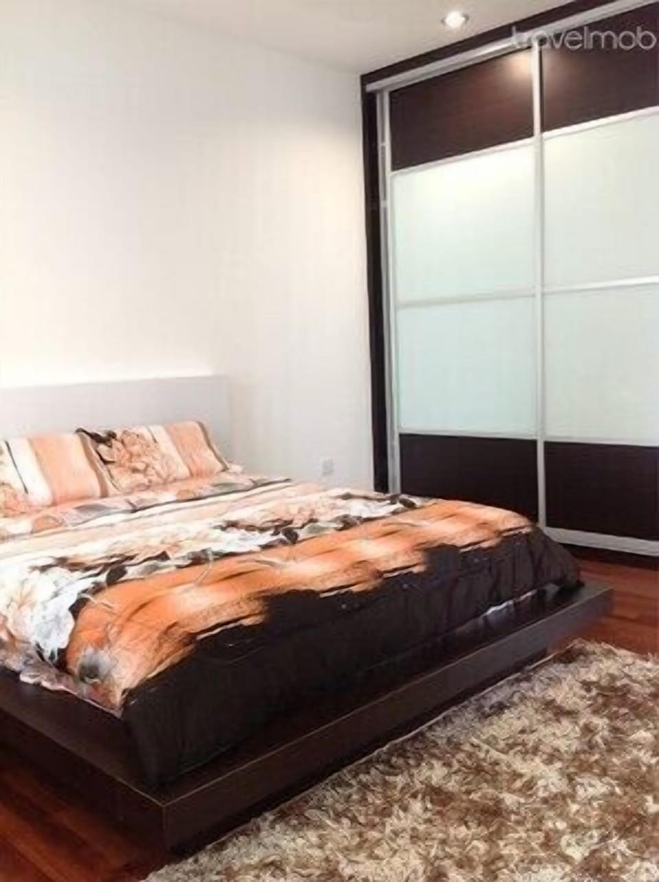 Luxurious 3-storey Beach Villa