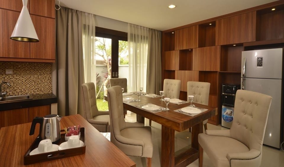 2 BR Villa Near Echo Beach & Finn's BC