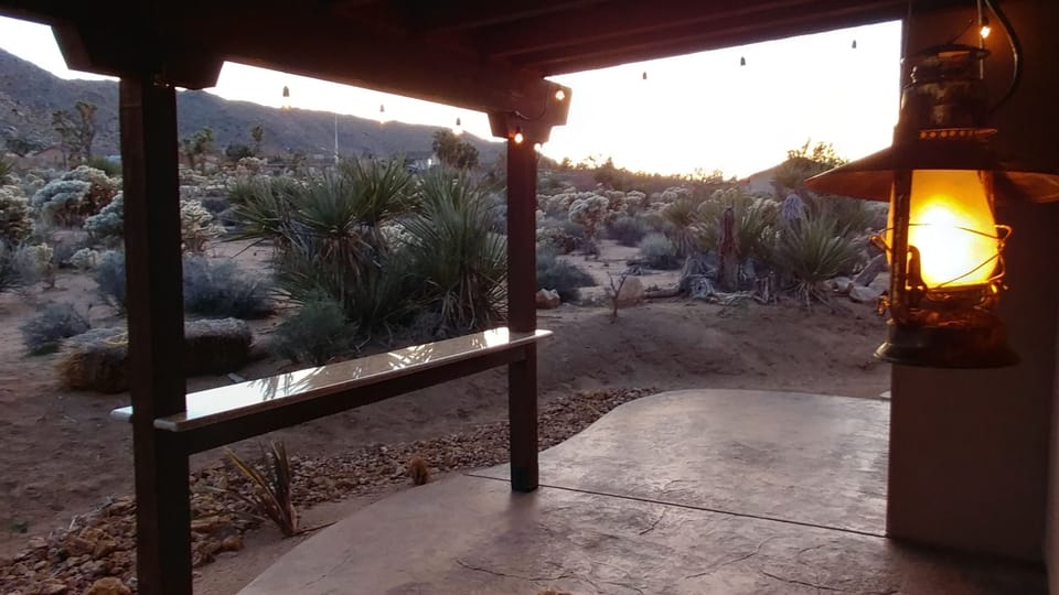 Granite bar on back paio.