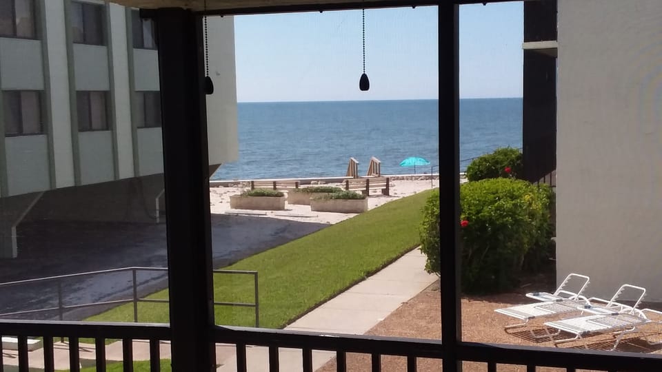Wow, what a view from the Lanai!