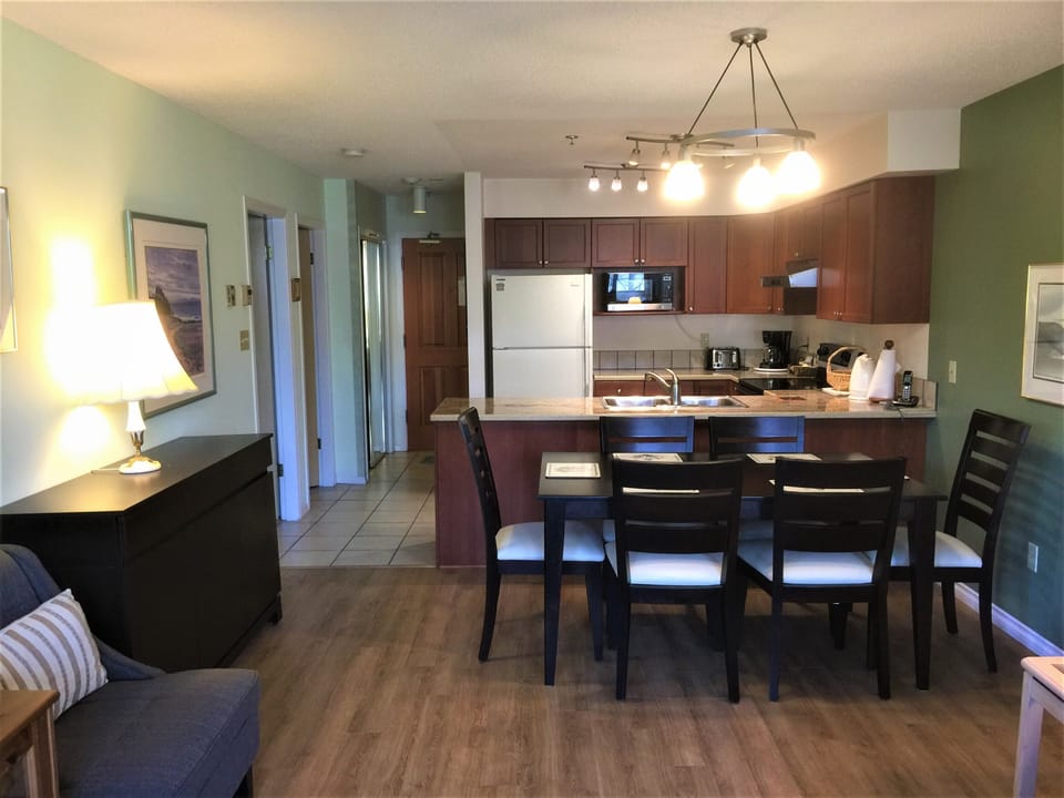 Dining area from Lounge