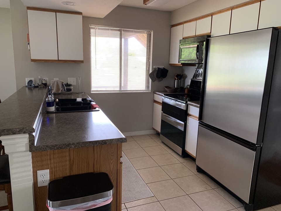 FULLY furnished kitchen of any chef’s dream. 