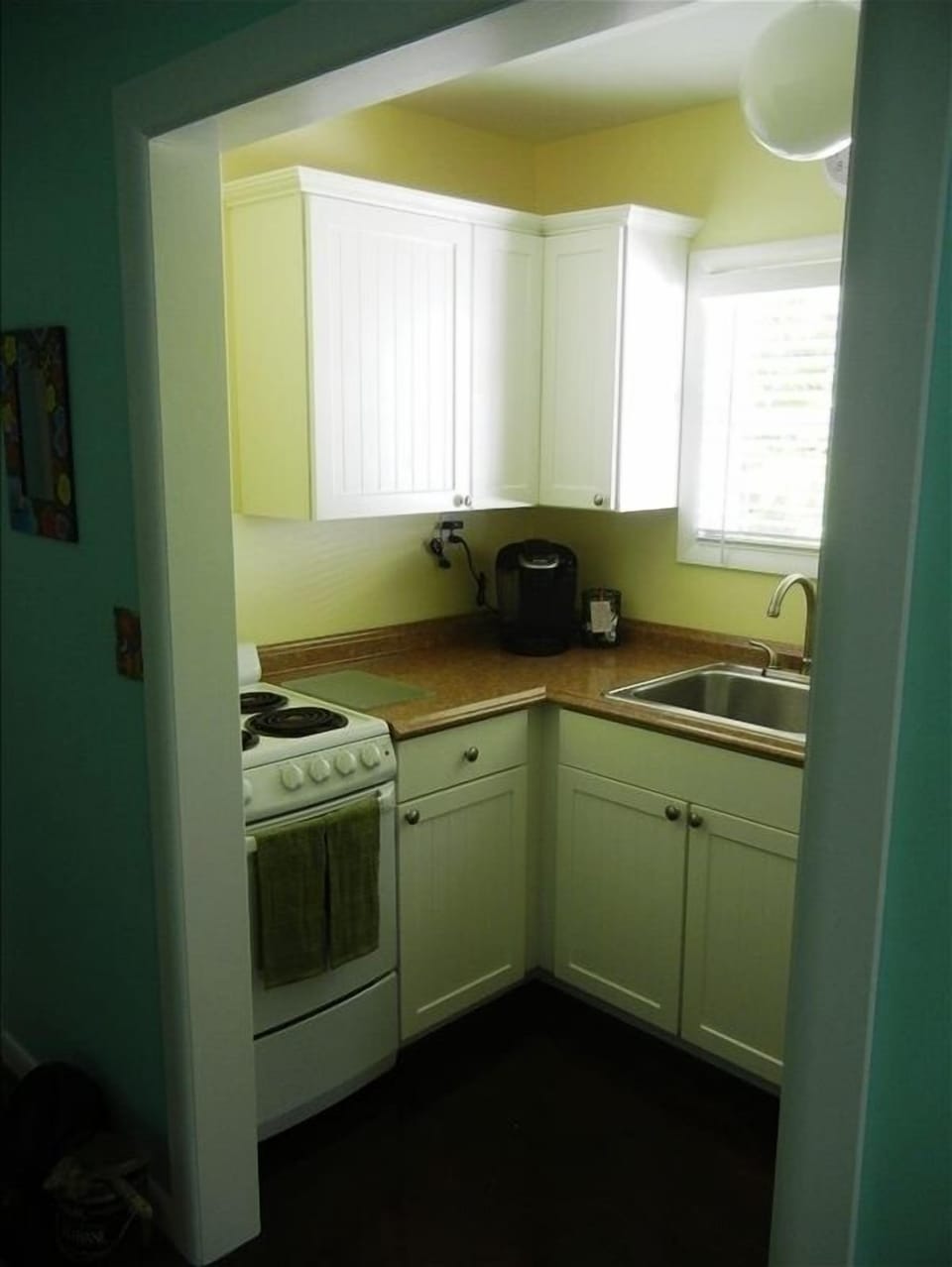Caribbean Suite Kitchen complete with Keurig Coffee maker.