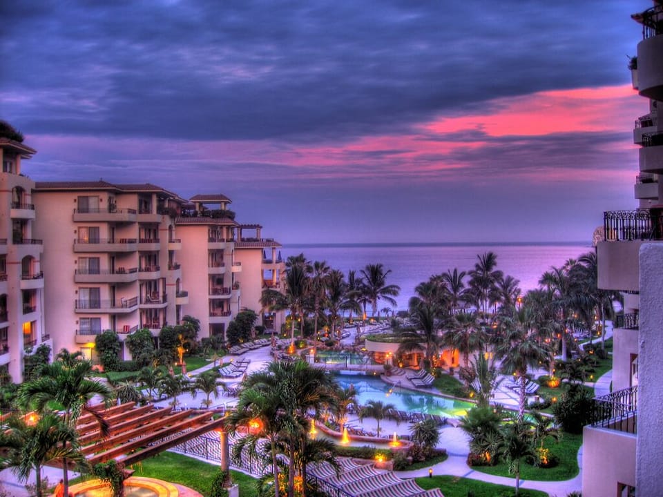 Beautiful view of Villa La Estancia at Sunset