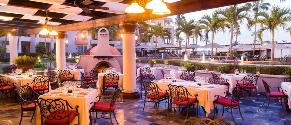 La Casona is a 5 start restaurant at Villa La Estancia