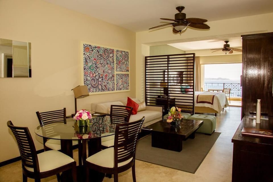 Suite interior at Casa Dorada Medano Beach 