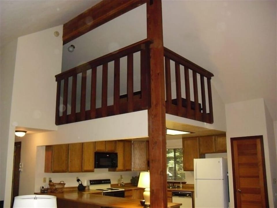 Loft provides great overflow sleeping or play area for kids and adults