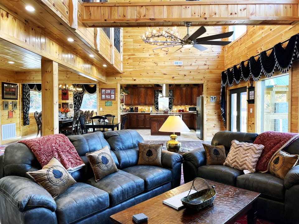 Expansive great room, dining, and kitchen - large gatherings never feel crowded😀