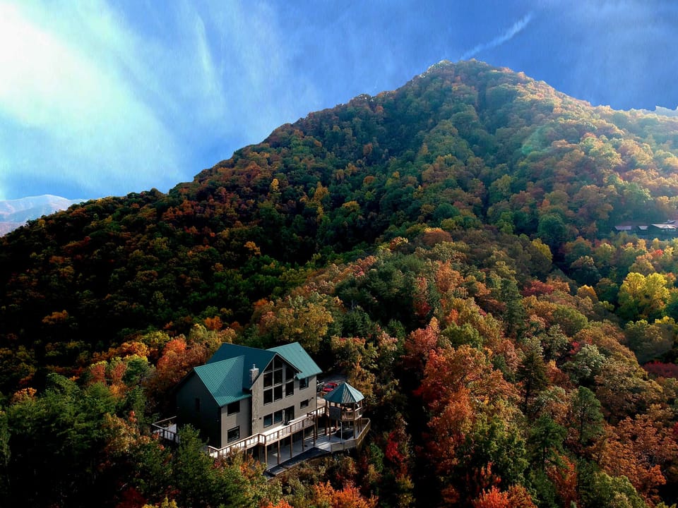 Pimalai Lodge is located on top of the ridge with 360 views!
