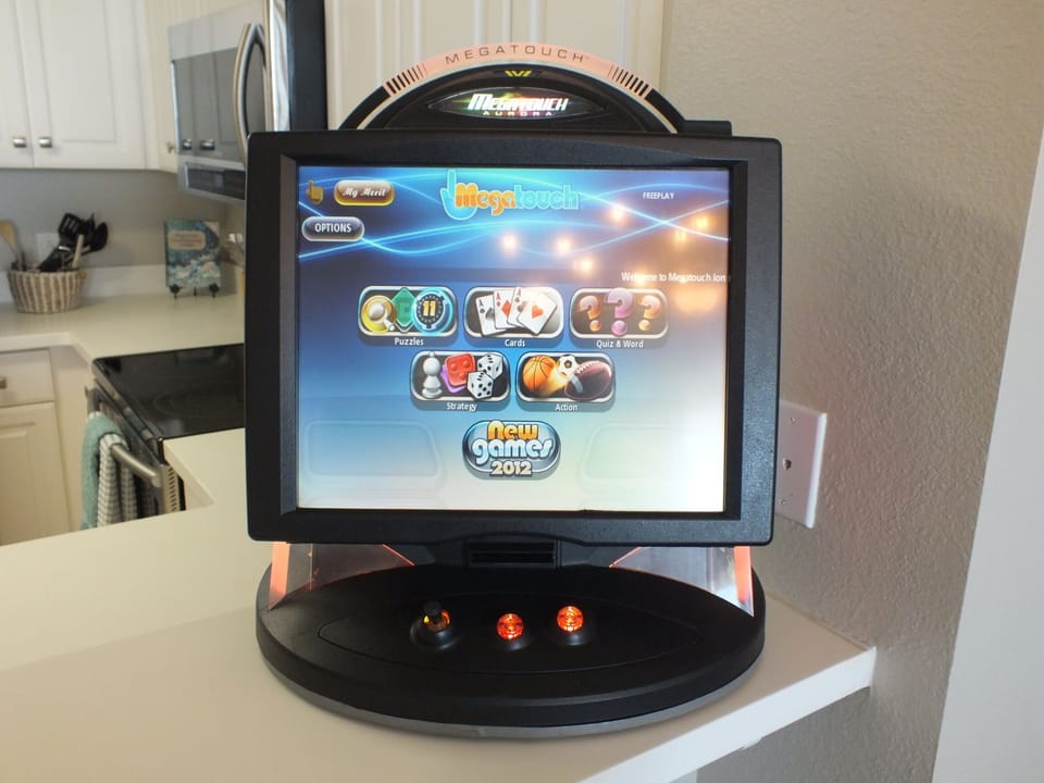 Megatouch Touchscreen Arcade game set to freeplay and included!