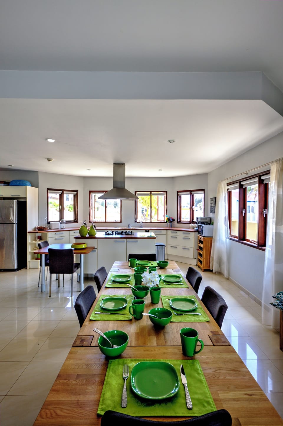 Dinner table - inside