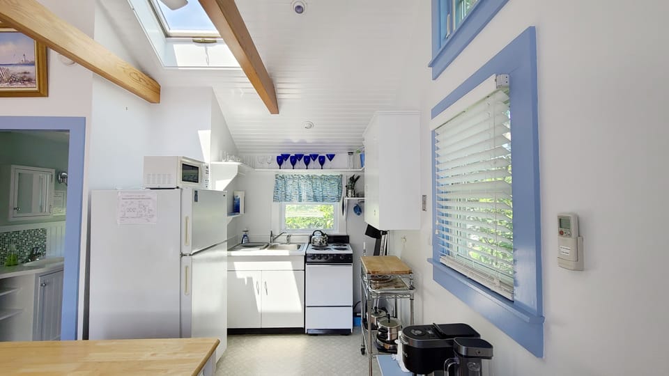Nicely equipped kitchen