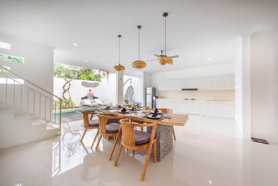 3 BDR VIlla 5, Central Seminyak/Oberoi