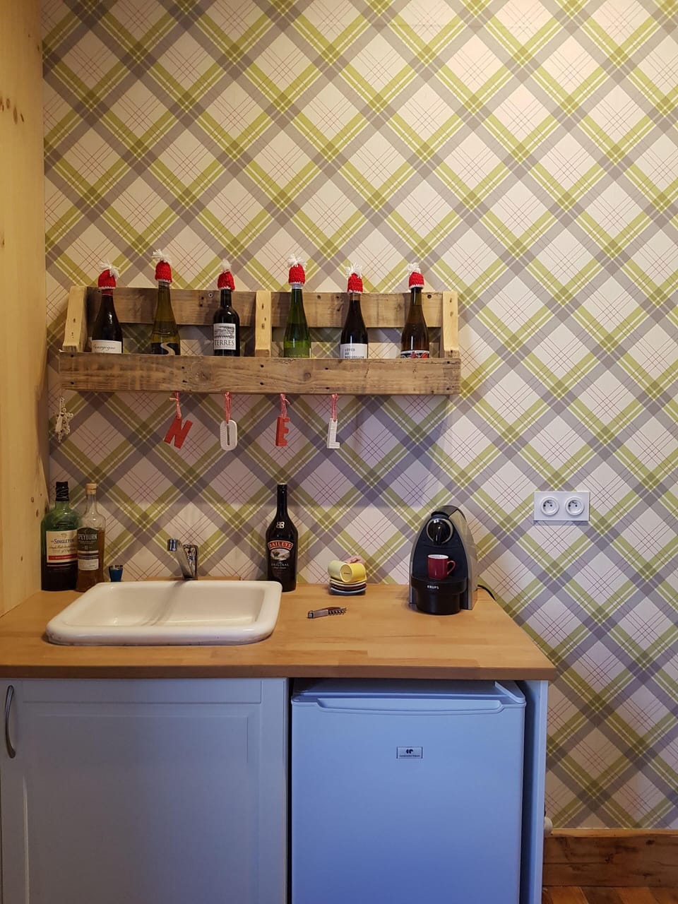 Bar area