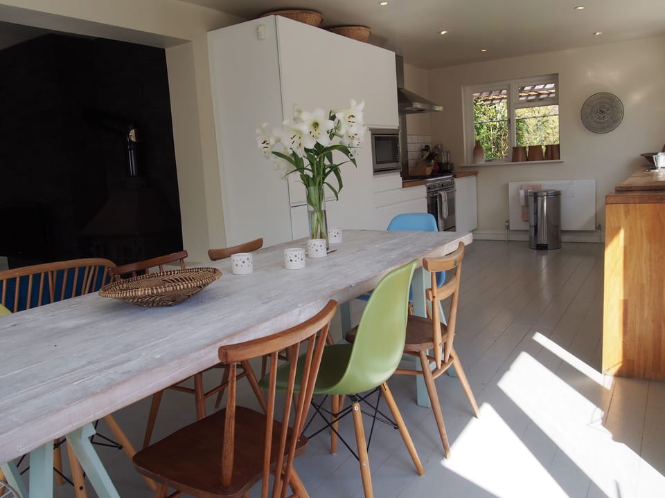 Dining area into kitchen