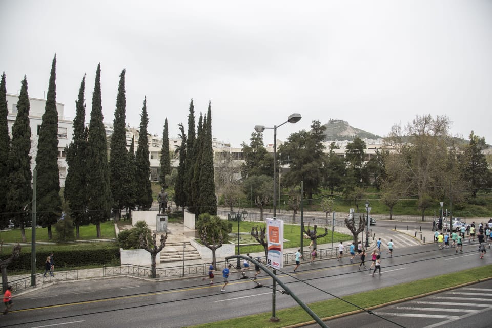 60s Athens apartment, walk to Acropolis, Plaka, metro, bars, cafes etc Apartment in Athens