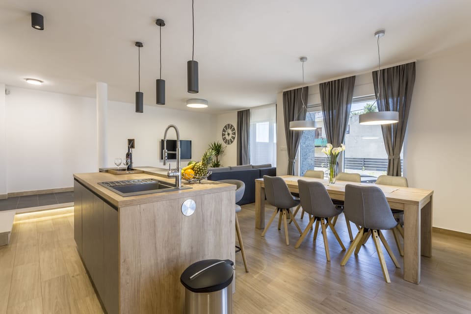 Kitchen bar with dining area.