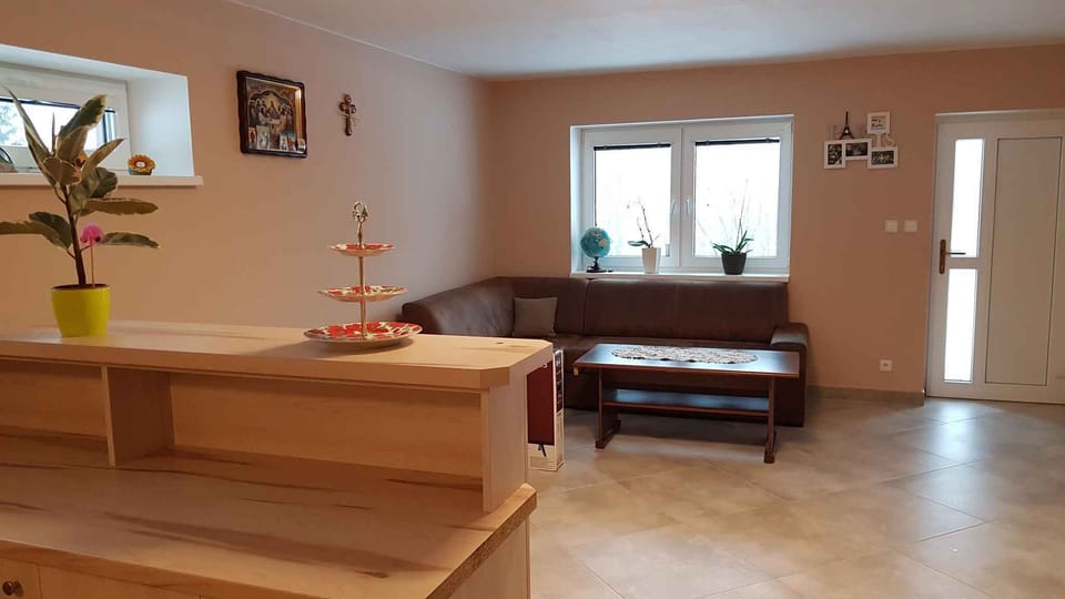 living/bedroom
