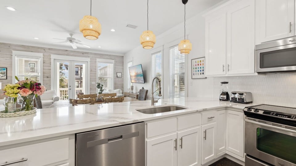 A Stylish Space for Home-Cooked Meals