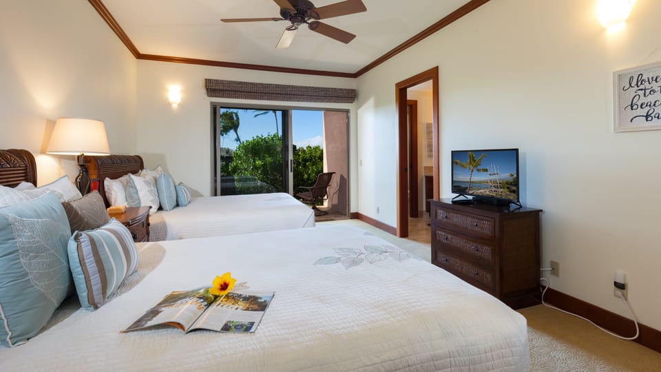3rd downstairs bedroom with Two Queen beds and private ensuite