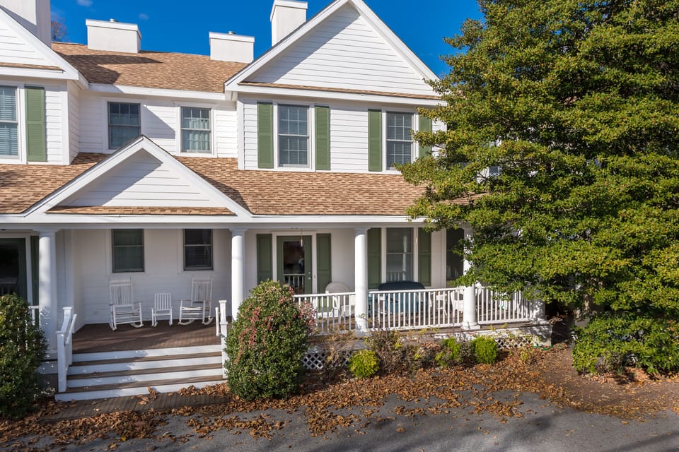 Welcome to 33 Olive- Only 1 Block to the Beach! The porch is now screened in.