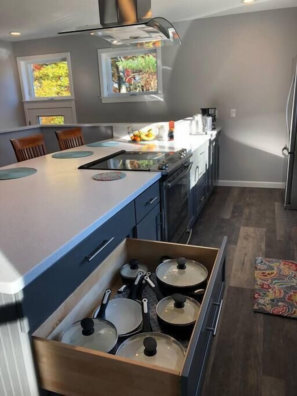 Fully stocked kitchen with all the necessities to prepare gourmet meals.
