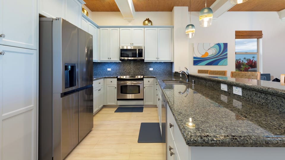 Lots os space for preparing delicious island inspired meals