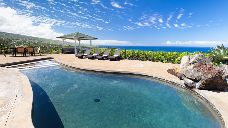 Private Pool with Stunning Ocean Views