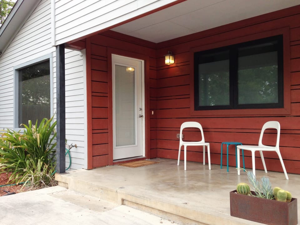 Cozy front patio