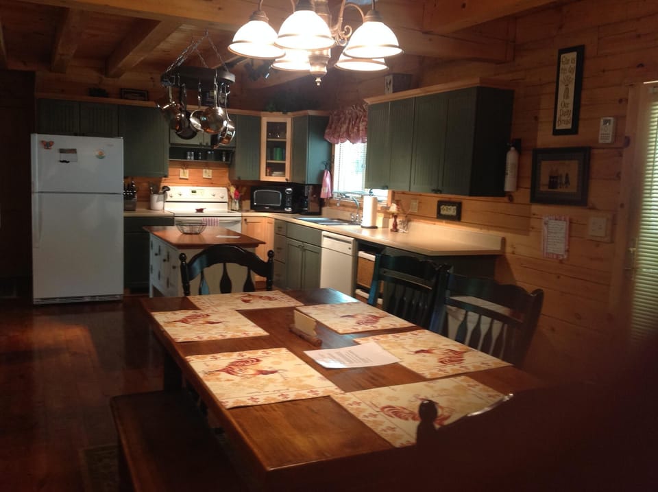 Kitchen/Dining Room
