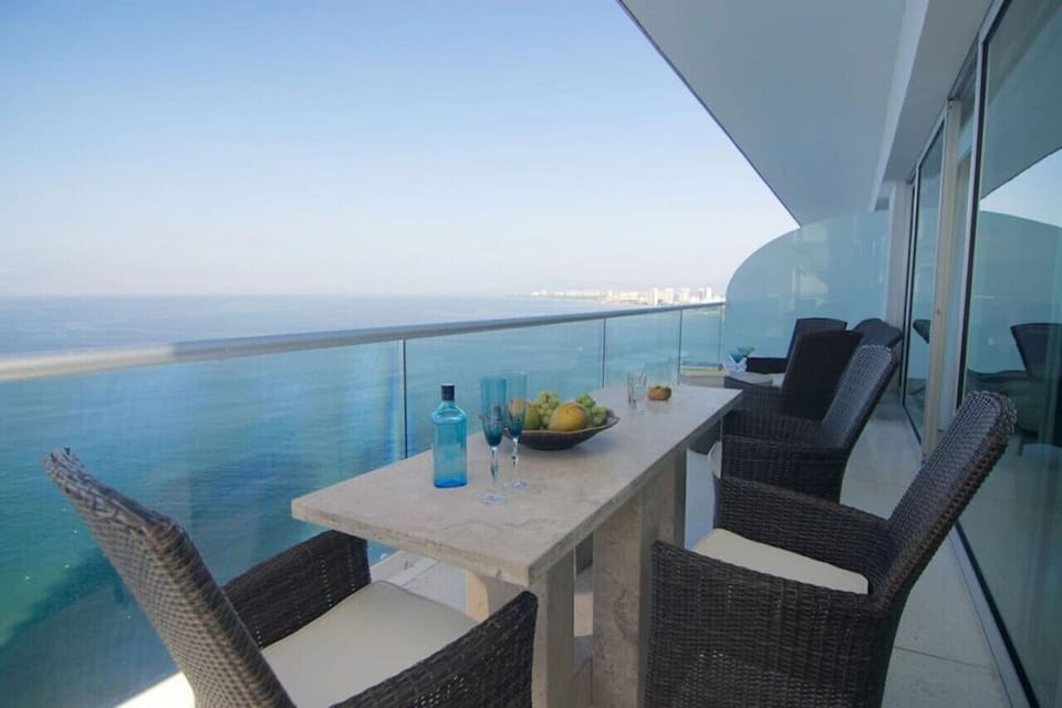 Terrace with amazing ocean views