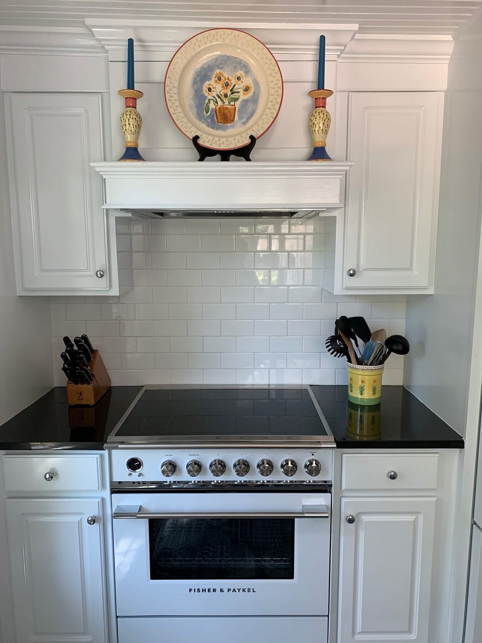 Main Cottage Kitchen - Fisher & Paykel Electric Range.