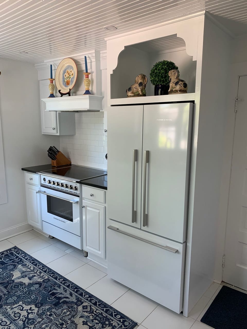 Main Cottage Kitchen - New Fisher & Paykel Appliances.