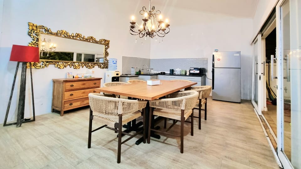 dinning room & kitchen