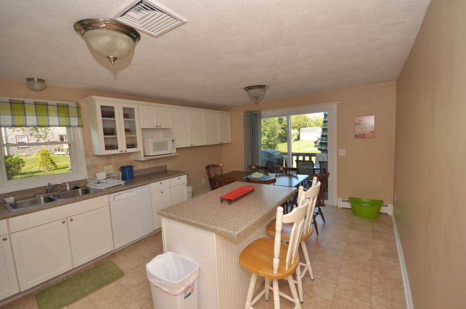 Spacious kitchen has all gadgets you would need.