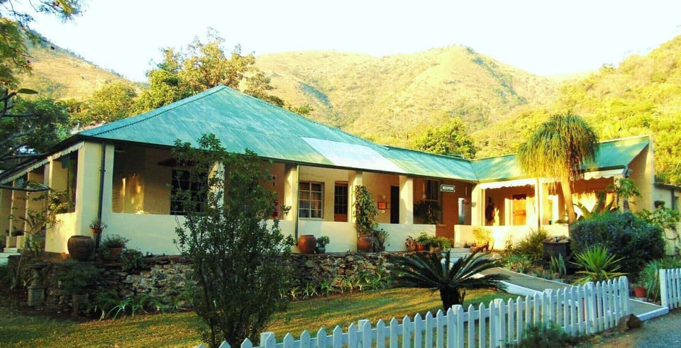 Main building at Fountain Baths Guest Cottages
