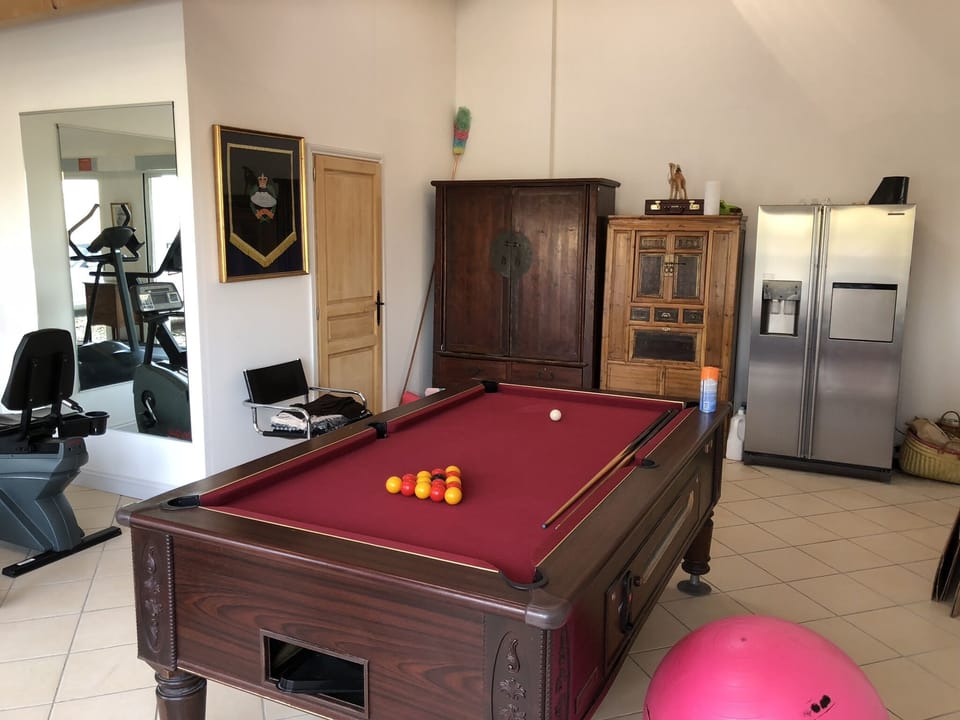 Game room