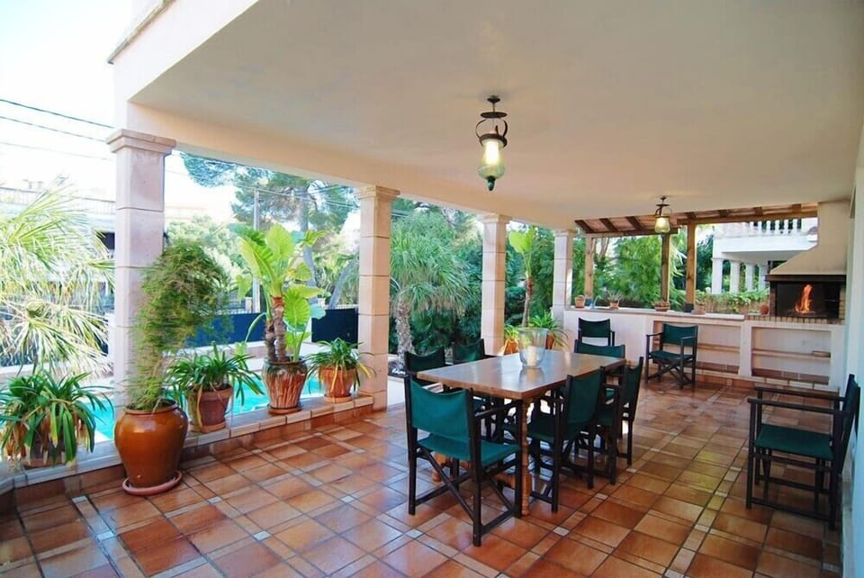 Terrace with BBQ + WiFi