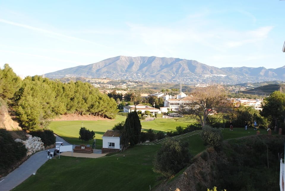 Back view Golf Club Miraflores