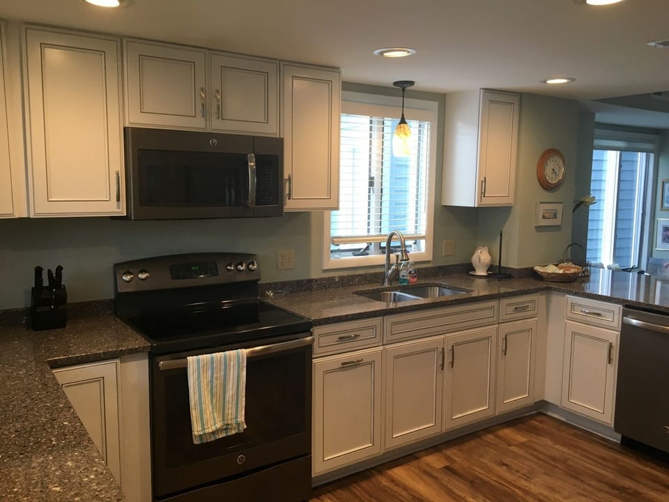 Kitchen renovated in 2016