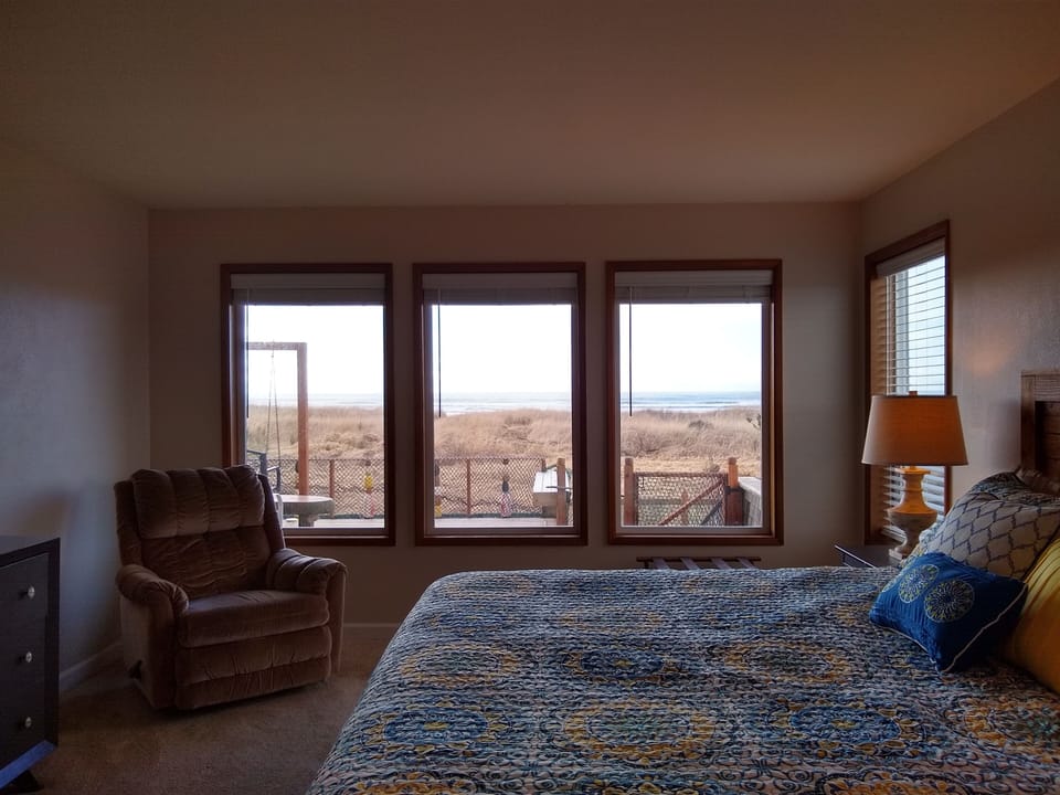 Ocean view from the primary bedroom -