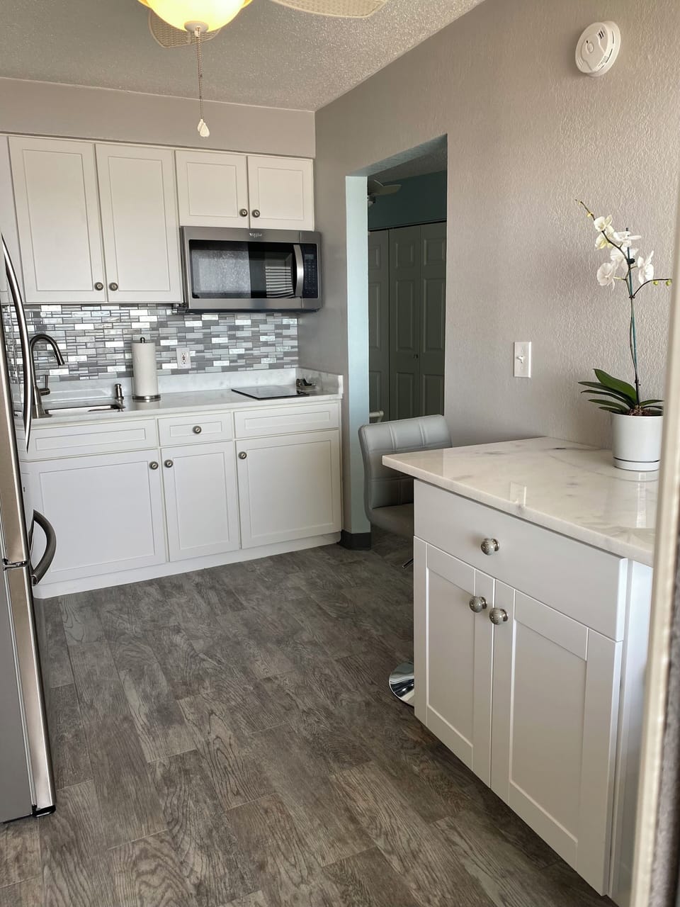 Separate kitchen area